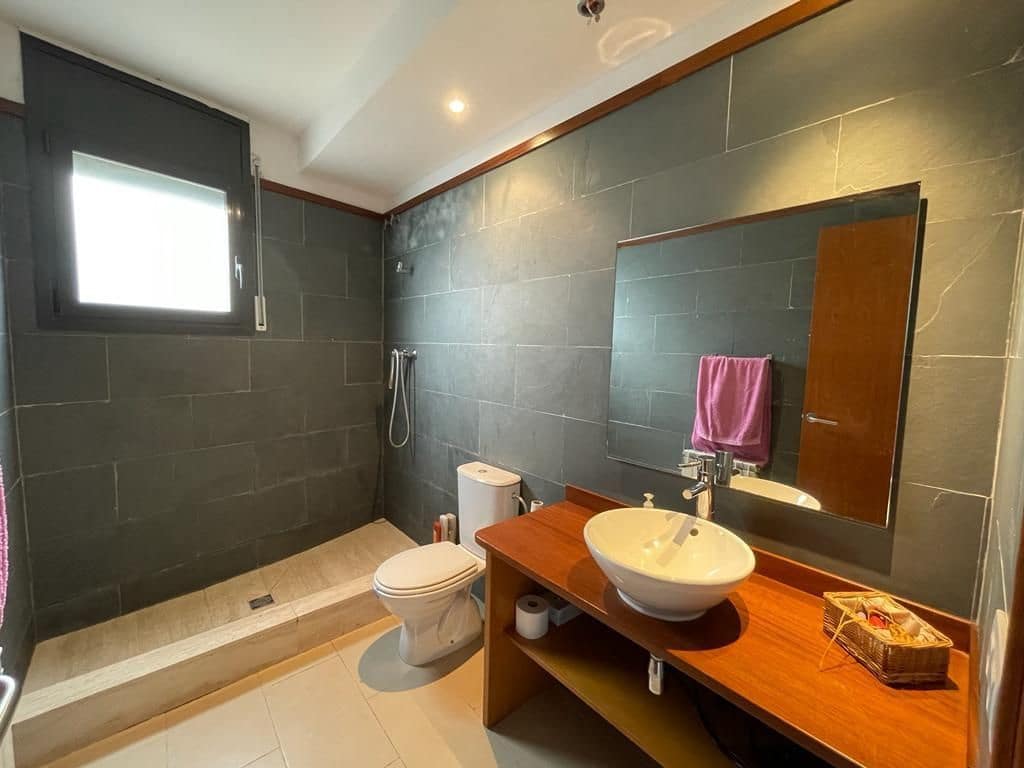 4 bedroom Villa for sale in Palafolls - € 400,000 (Ref: 9540755)