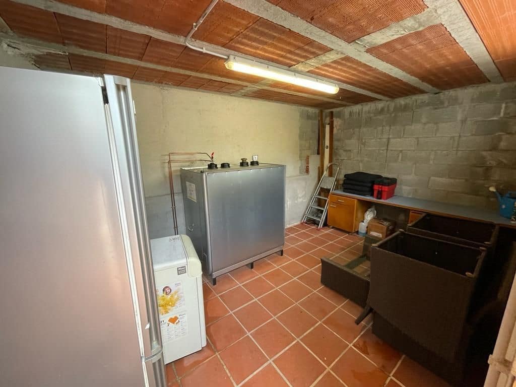 4 bedroom Villa for sale in Palafolls - € 400,000 (Ref: 9540755)