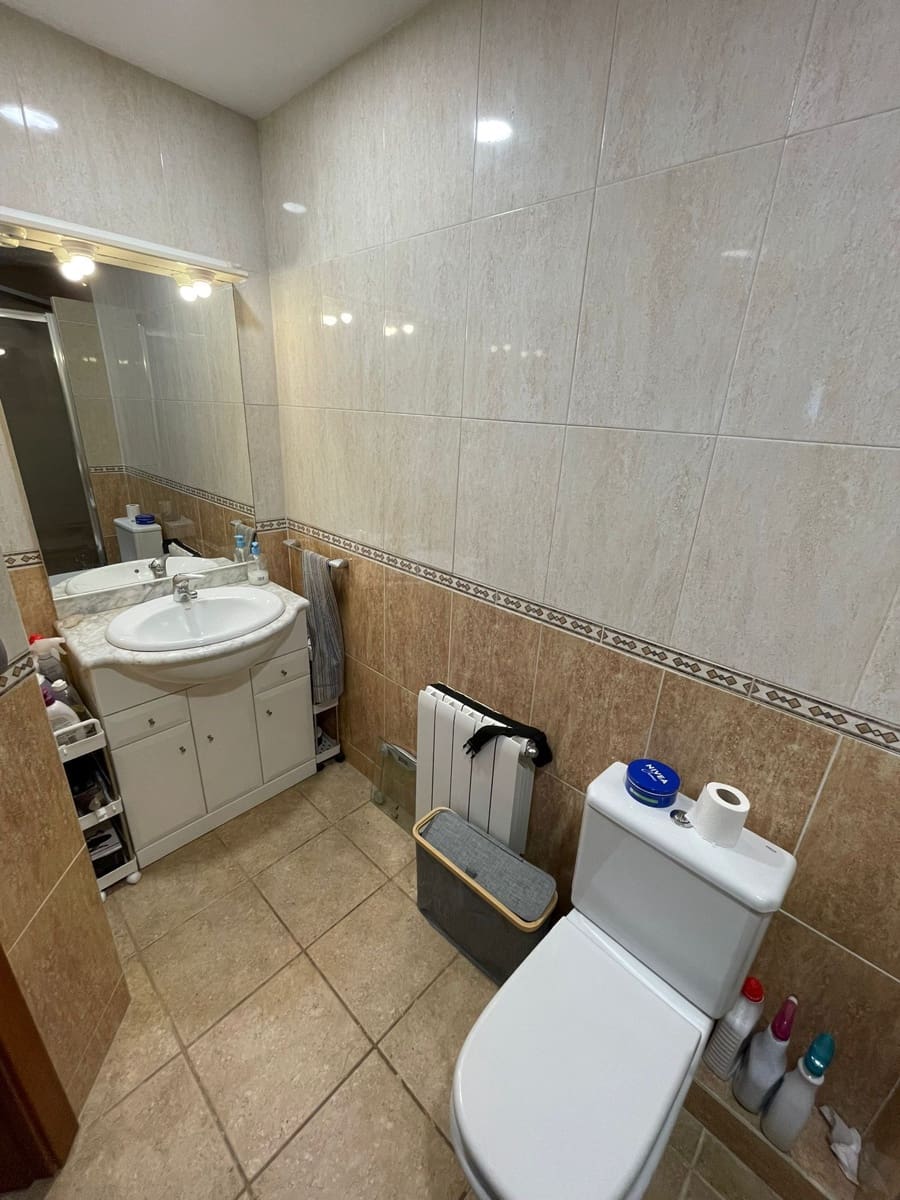 4 sypialnia Willa na sprzedaż w Hostalric z garażem - 360 000 € (Ref: 9568000)