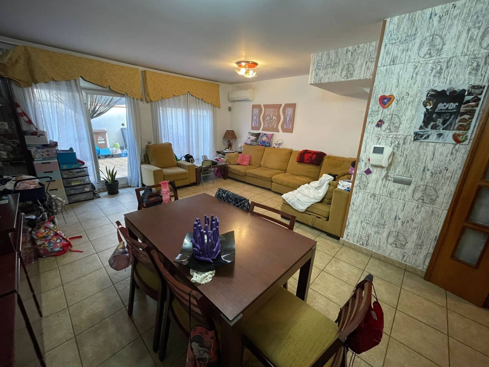 4 sypialnia Willa na sprzedaż w Hostalric z garażem - 360 000 € (Ref: 9568000)