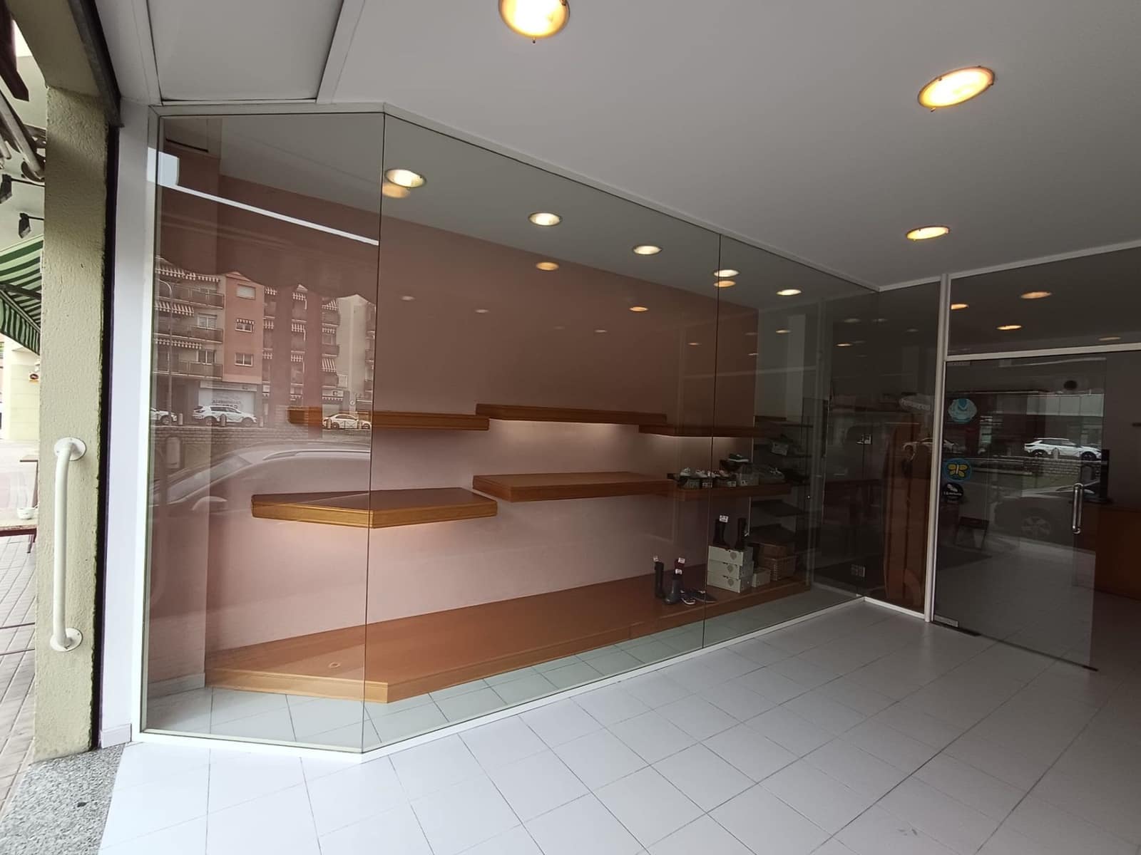 Kommersiell att hyra i Tordera - 750 € (Ref: 9679431)