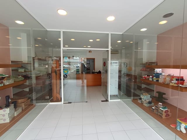 Kommersiell att hyra i Tordera - 750 € (Ref: 9679431)