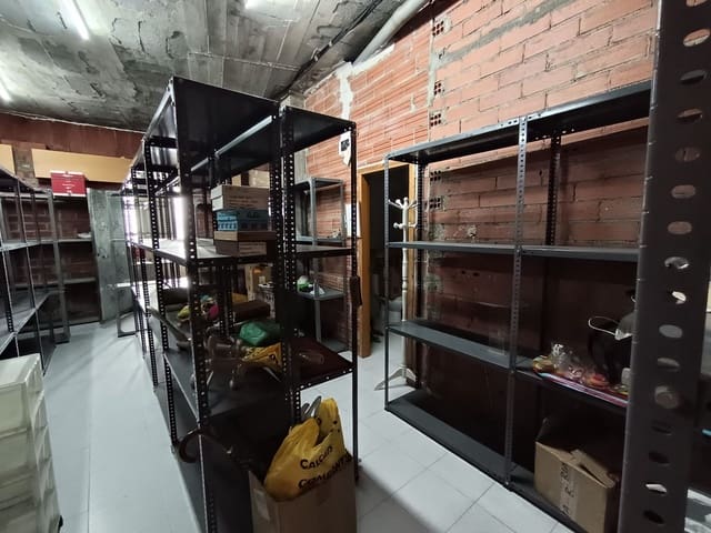 Kommersiell att hyra i Tordera - 750 € (Ref: 9679431)