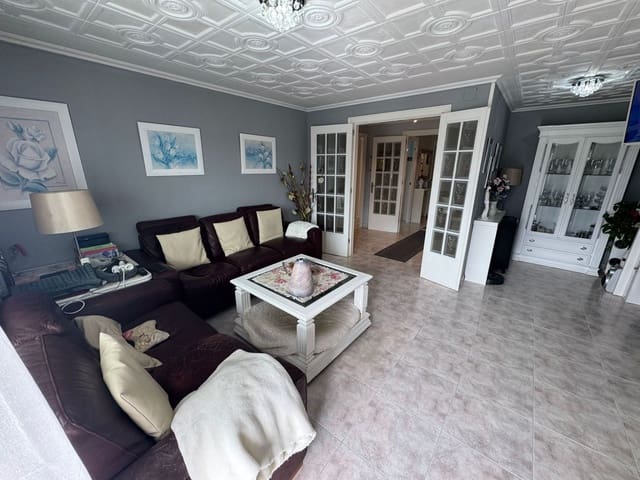 7 slaapkamer Villa te koop in Tordera met zwembad garage - € 340.000 (Ref: 9679432)