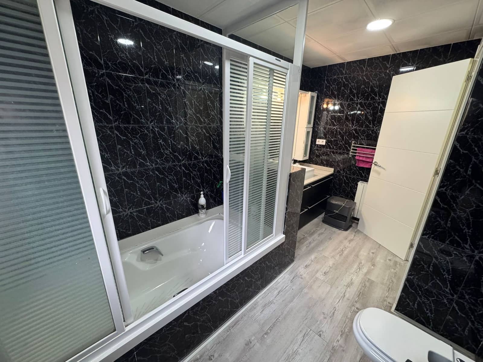 7 slaapkamer Villa te koop in Tordera met zwembad garage - € 340.000 (Ref: 9679432)