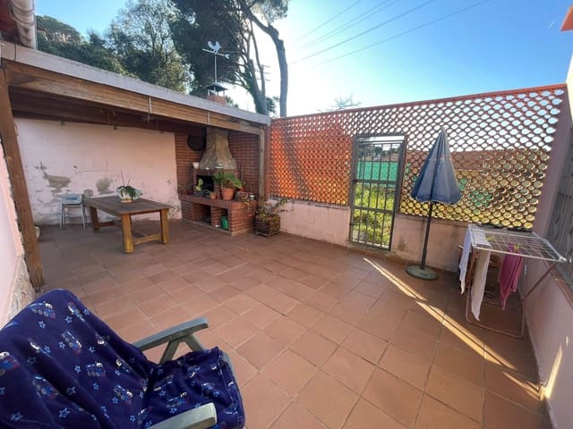 3 slaapkamer Villa te koop in Tordera met garage - € 270.000 (Ref: 9685994)