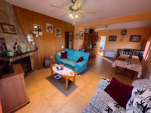 3 slaapkamer Villa te koop in Tordera met garage - € 270.000 (Ref: 9685994)