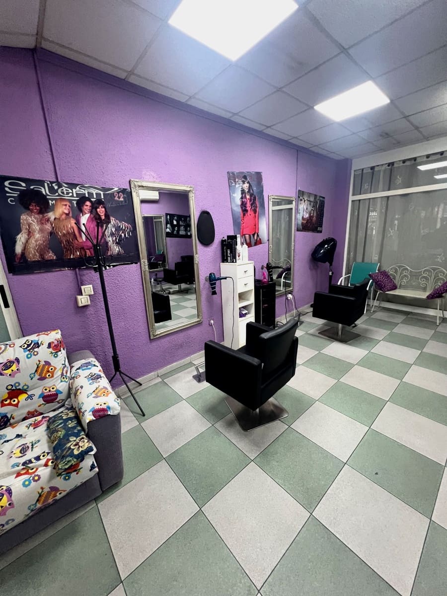 Komercyjne do wynajęcia w Benidorm - 1 200 € (Ref: 9458575)