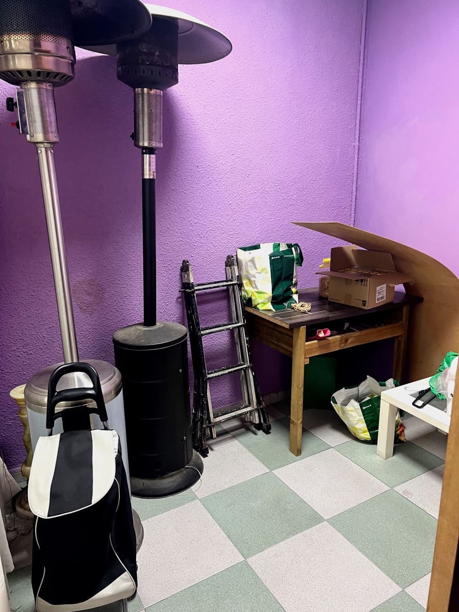 Komercyjne do wynajęcia w Benidorm - 1 200 € (Ref: 9458575)