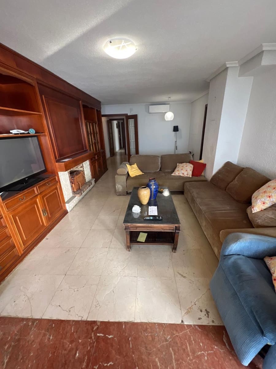 4 quarto Penthouse para venda em Benidorm com garagem - 549 999 € (Ref: 9458576)