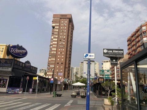Gewerbe zu vermieten in Benidorm - 6.000 € (Ref: 9458578)