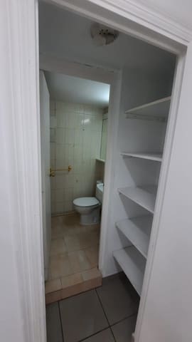 Local Comercial en Benidorm en alquiler - 850 € (Ref: 9458580)