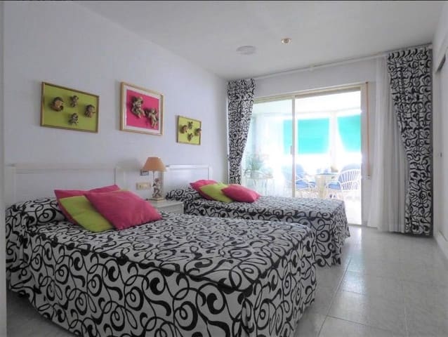 4 chambre Appartement à vendre à Benidorm avec piscine garage - 650 000 € (Ref: 9458583)