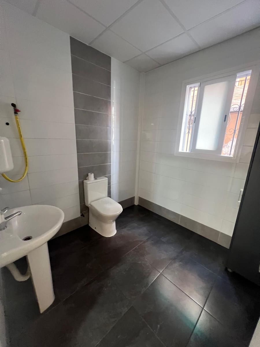 Gewerbe zu vermieten in Benidorm - 2.000 € (Ref: 9458584)