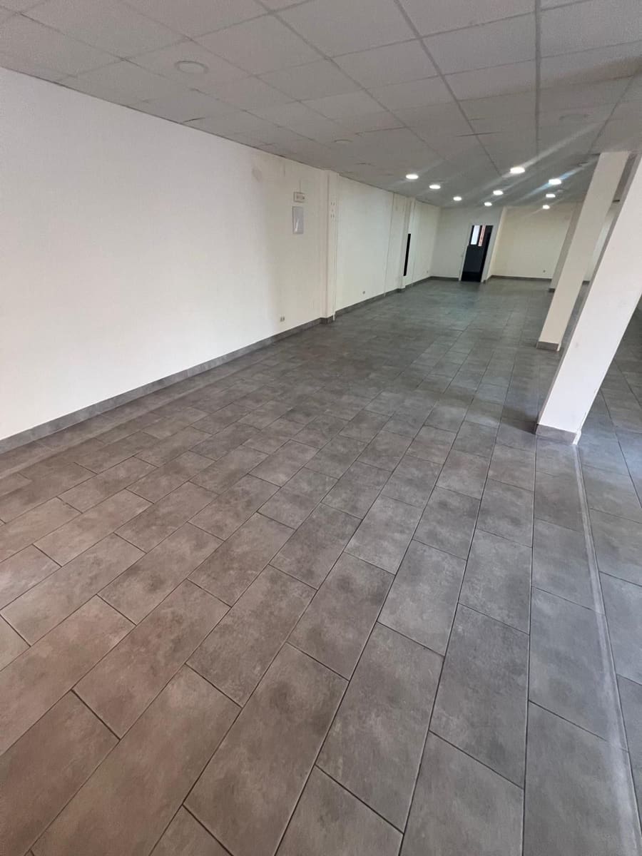 Gewerbe zu vermieten in Benidorm - 2.000 € (Ref: 9458584)