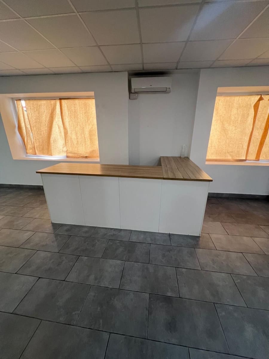 Gewerbe zu vermieten in Benidorm - 2.000 € (Ref: 9458584)