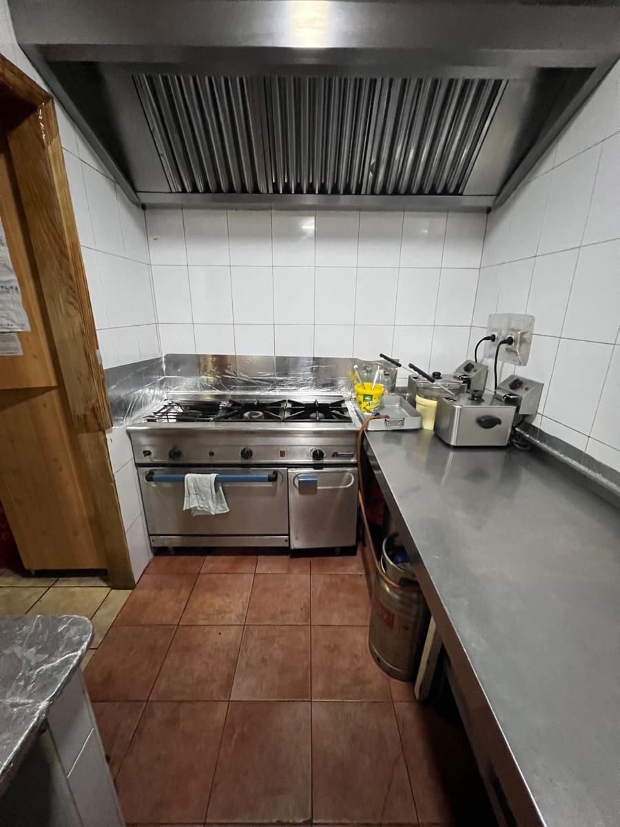 Komercyjne na sprzedaż w Benidorm z garażem - 329 999 € (Ref: 9458587)