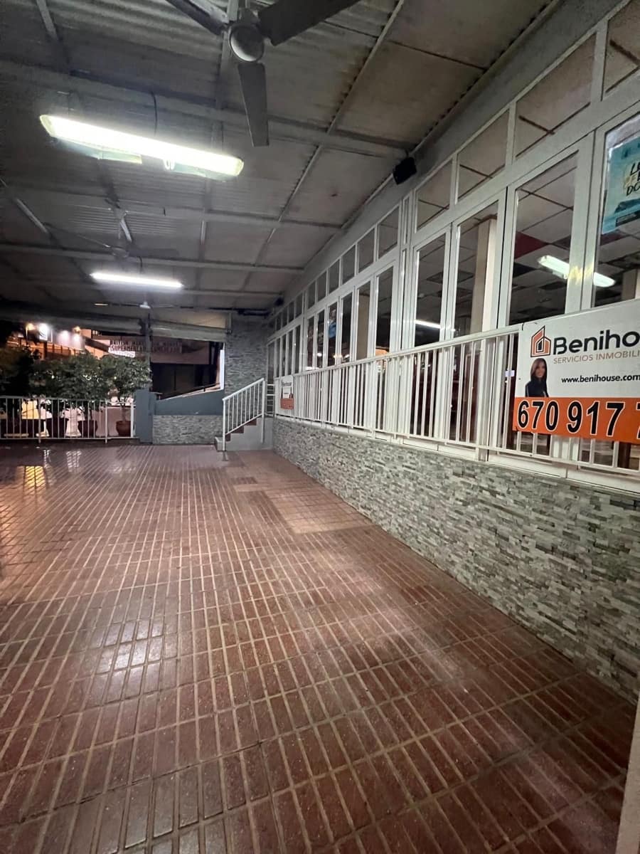 Komercyjne na sprzedaż w Benidorm z garażem - 329 999 € (Ref: 9458587)