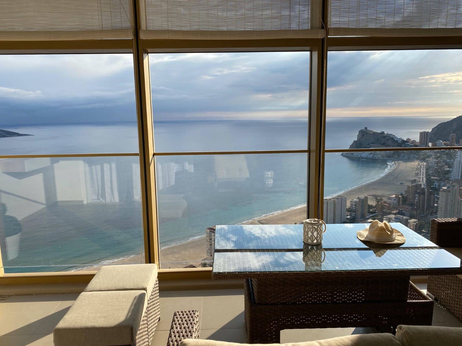 2 camera da letto Appartamento da affittare in Benidorm con garage - 3.000 € (Rif: 9458593)