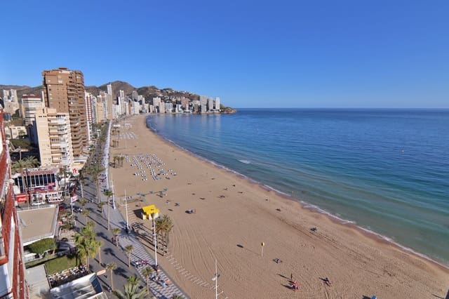3 chambre Appartement à vendre à Benidorm avec piscine garage - 845 000 € (Ref: 9458595)
