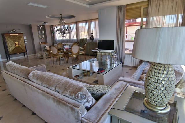 3 chambre Appartement à vendre à Benidorm avec piscine garage - 845 000 € (Ref: 9458595)