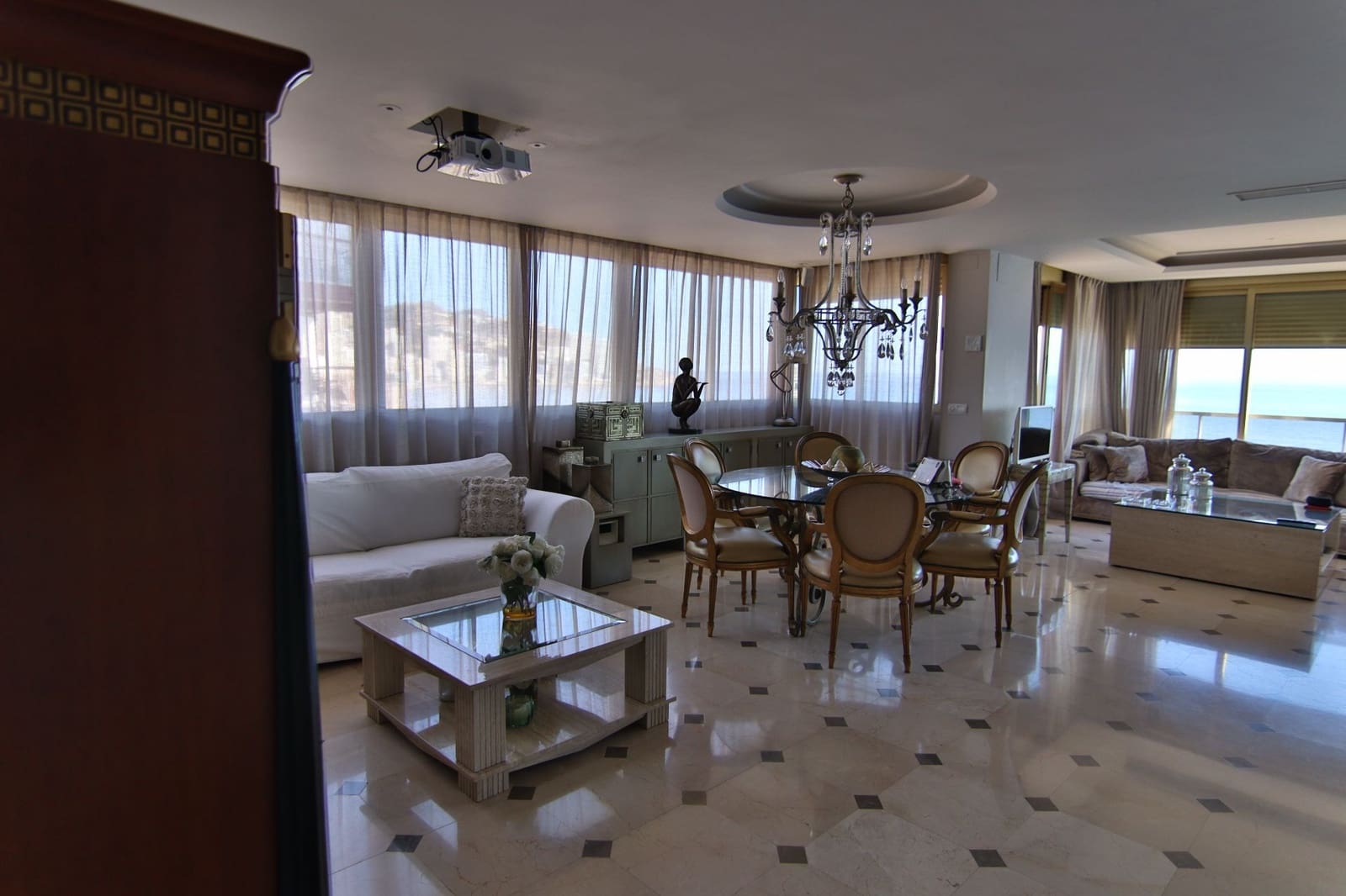 3 chambre Appartement à vendre à Benidorm avec piscine garage - 845 000 € (Ref: 9458595)