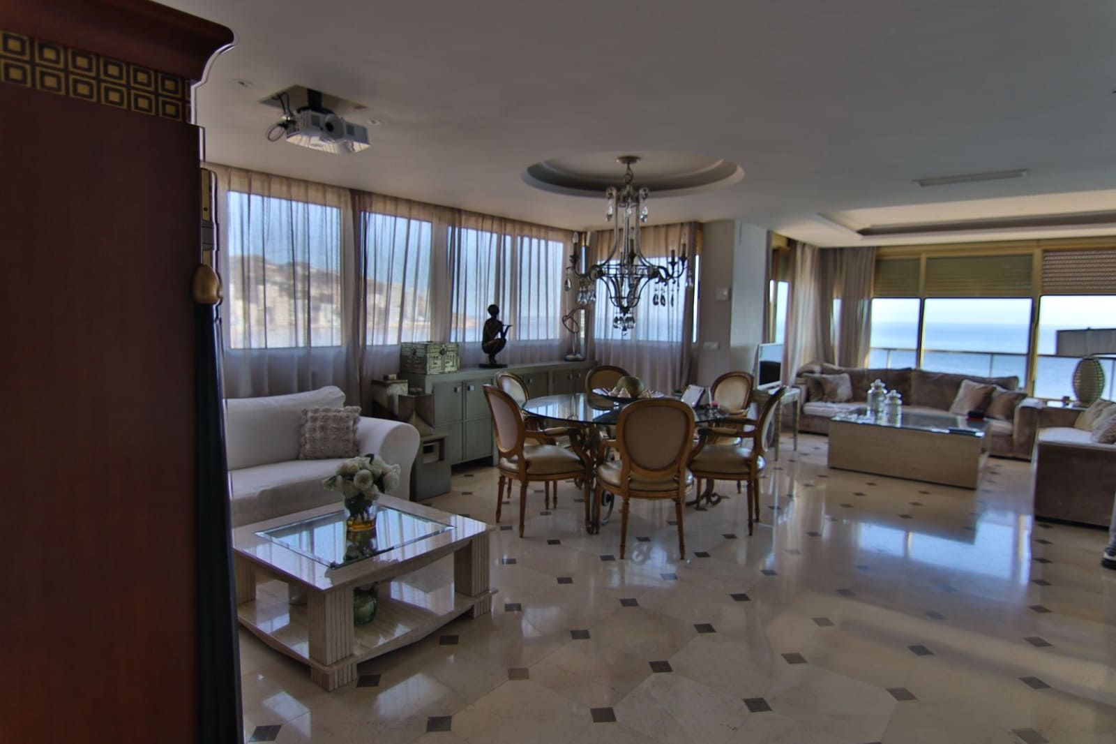 3 chambre Appartement à vendre à Benidorm avec piscine garage - 845 000 € (Ref: 9458595)