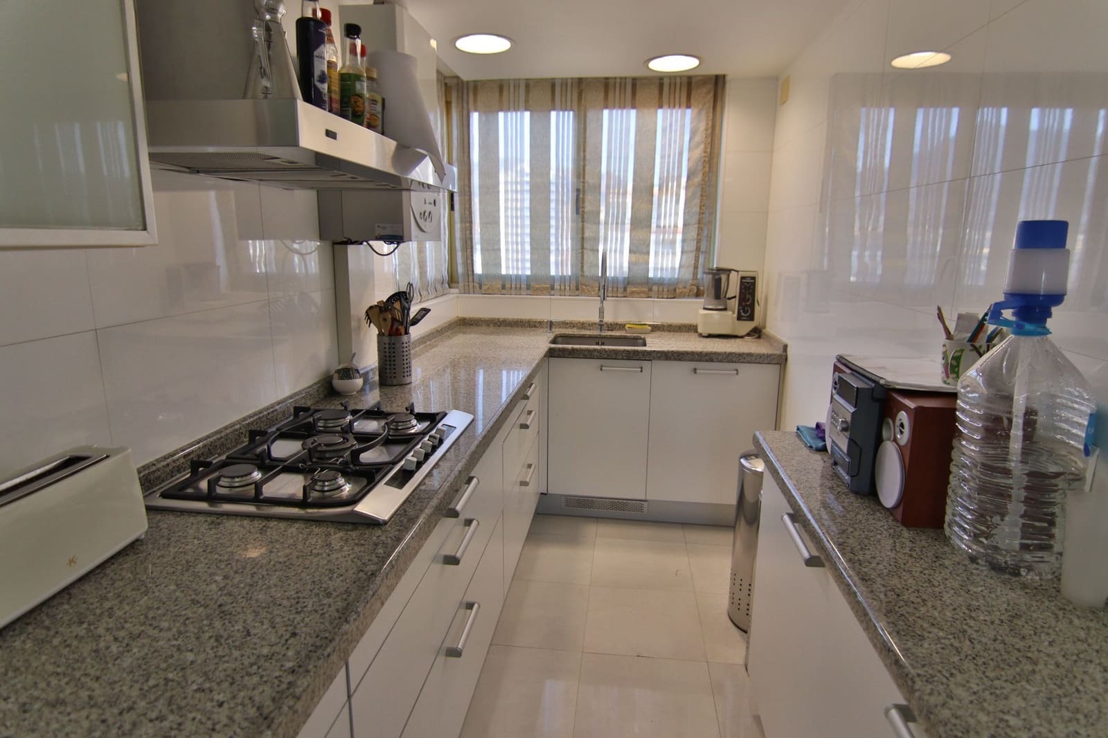 3 chambre Appartement à vendre à Benidorm avec piscine garage - 845 000 € (Ref: 9458595)