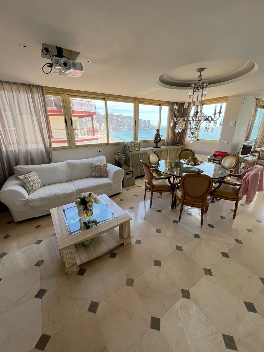 3 chambre Appartement à vendre à Benidorm avec piscine garage - 845 000 € (Ref: 9458595)