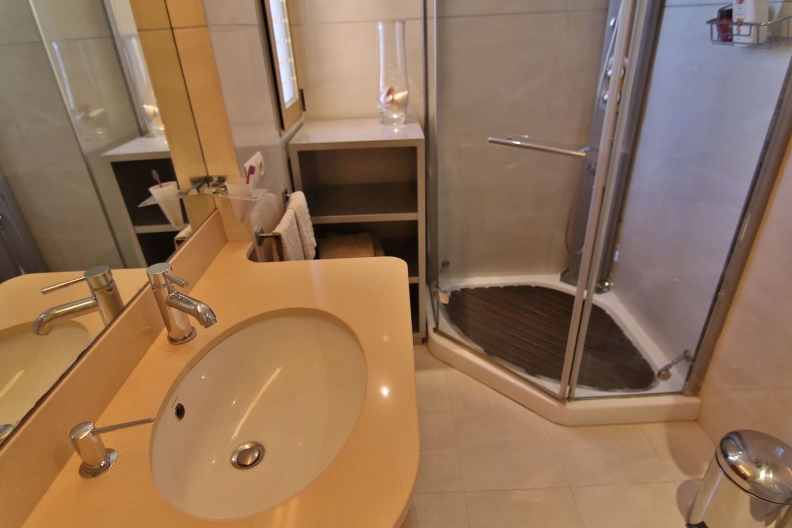 3 chambre Appartement à vendre à Benidorm avec piscine garage - 845 000 € (Ref: 9458595)