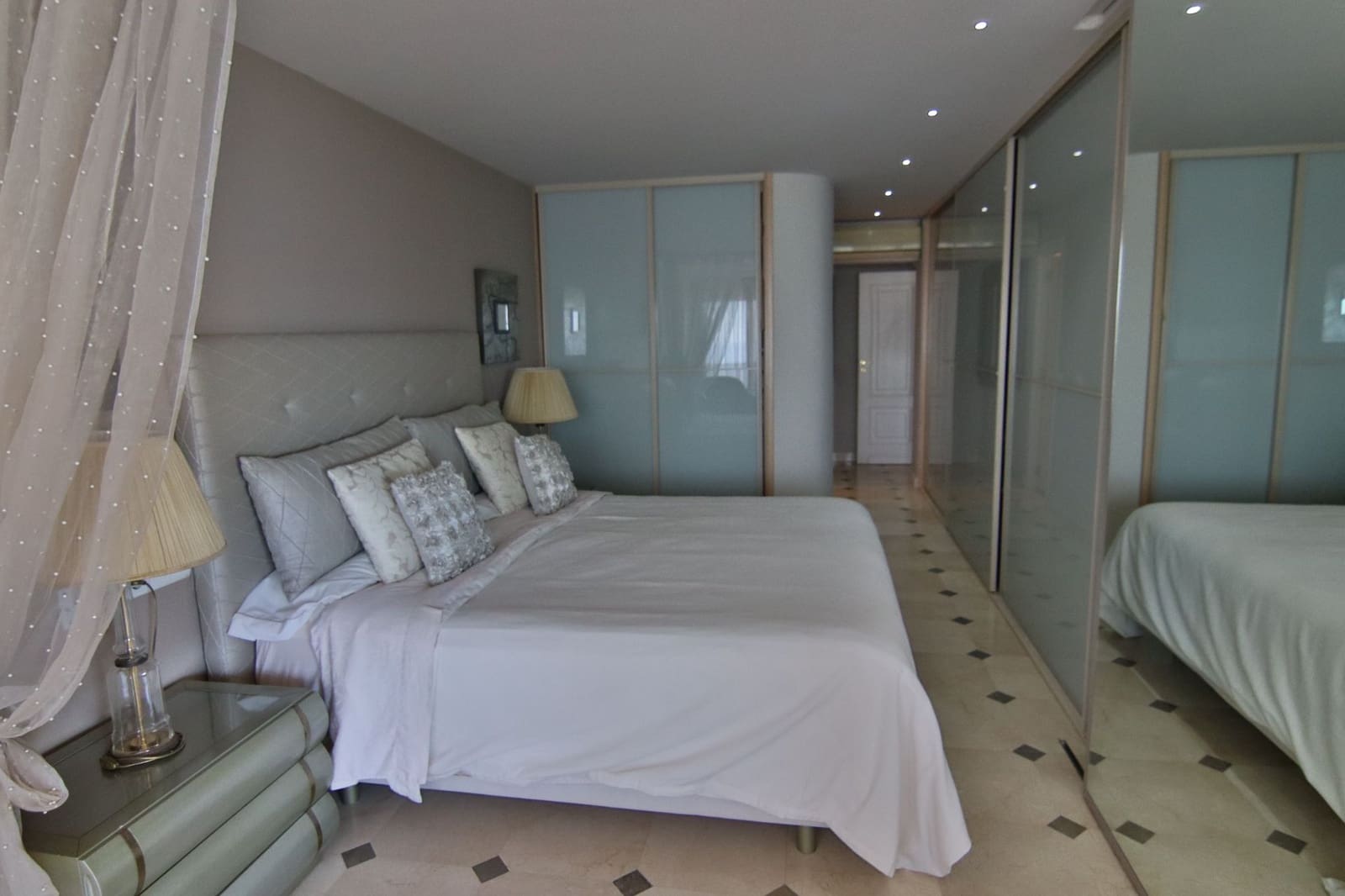 3 chambre Appartement à vendre à Benidorm avec piscine garage - 845 000 € (Ref: 9458595)