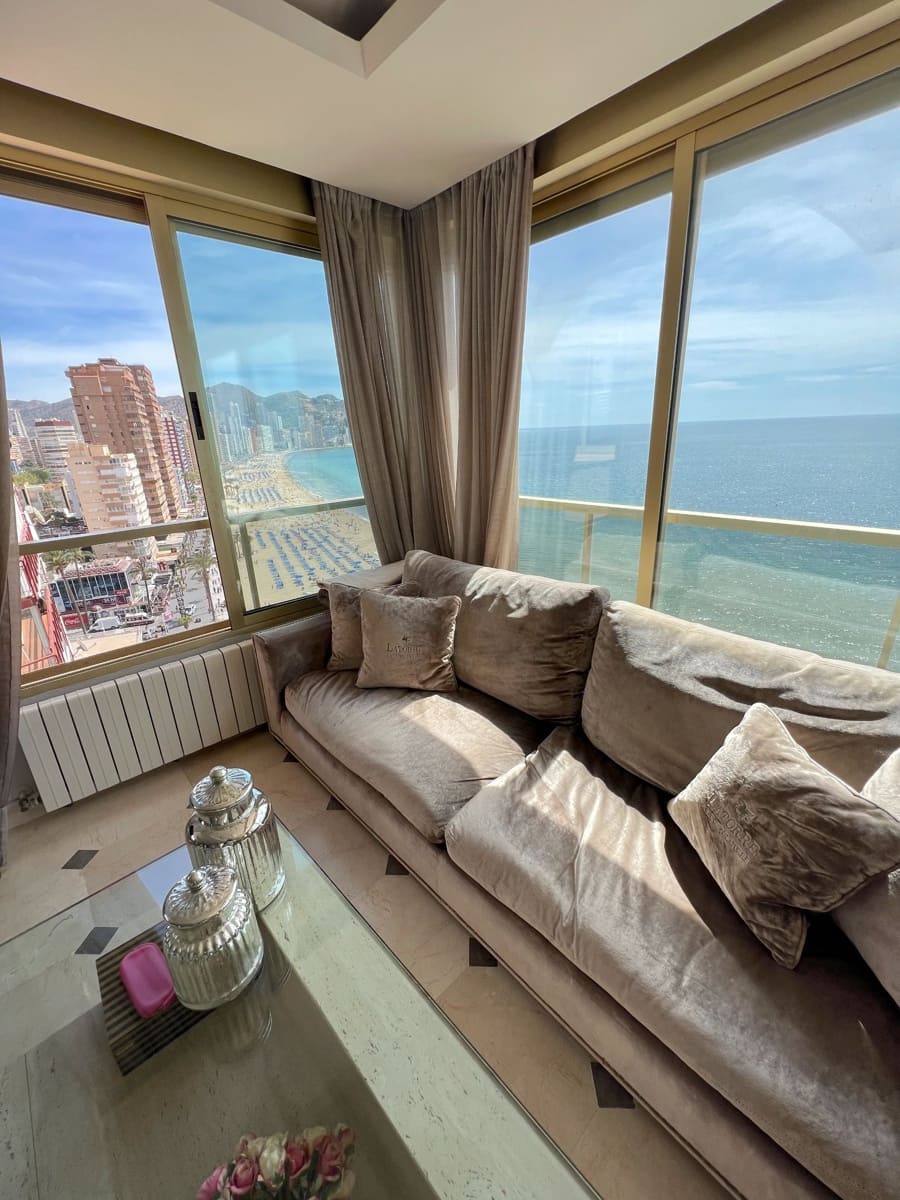 3 chambre Appartement à vendre à Benidorm avec piscine garage - 845 000 € (Ref: 9458595)