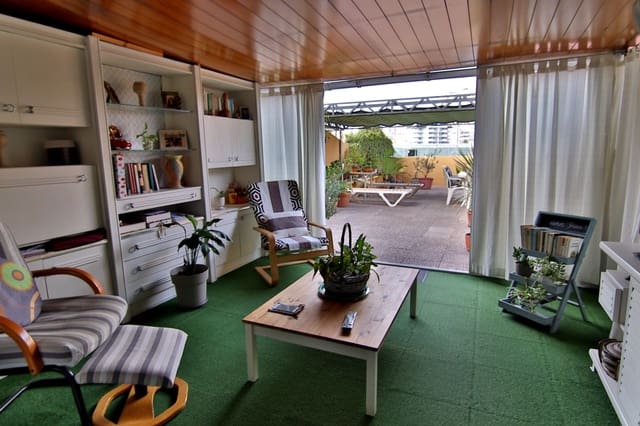 Ático de 4 habitaciones en Benidorm en venta - 466.999 € (Ref: 9458596)