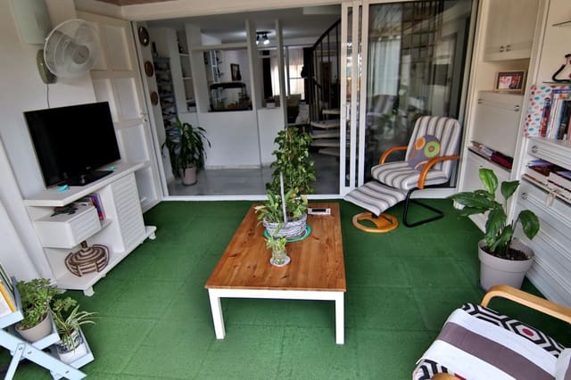 Ático de 4 habitaciones en Benidorm en venta - 466.999 € (Ref: 9458596)