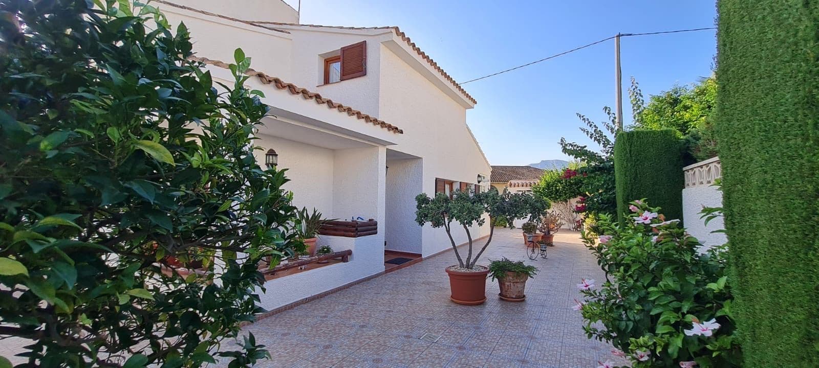 6 Zimmer Villa zu verkaufen in Benidorm mit Pool Garage - 745.000 € (Ref: 9458602)