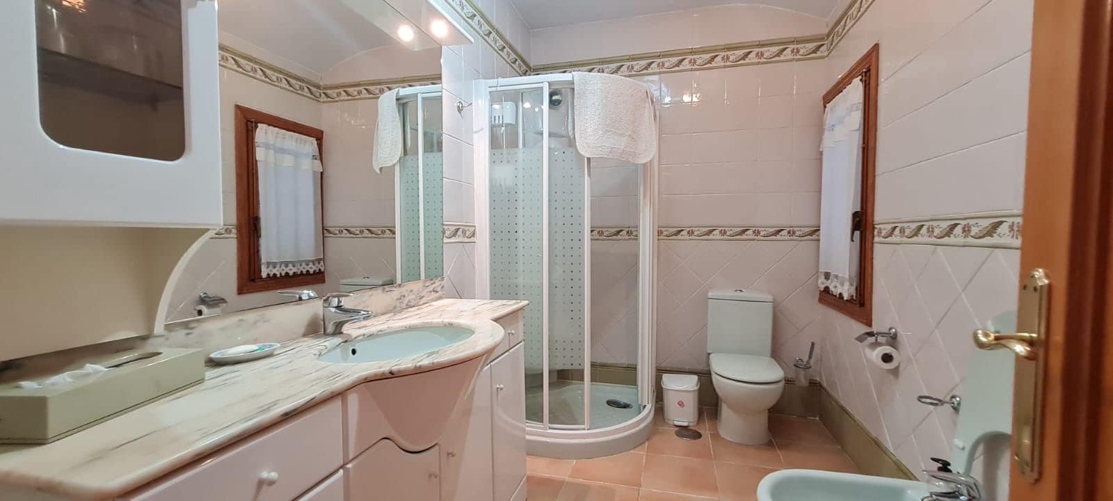 6 Zimmer Villa zu verkaufen in Benidorm mit Pool Garage - 745.000 € (Ref: 9458602)