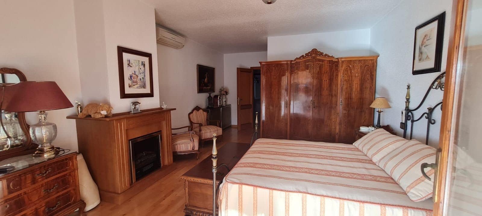 6 Zimmer Villa zu verkaufen in Benidorm mit Pool Garage - 745.000 € (Ref: 9458602)