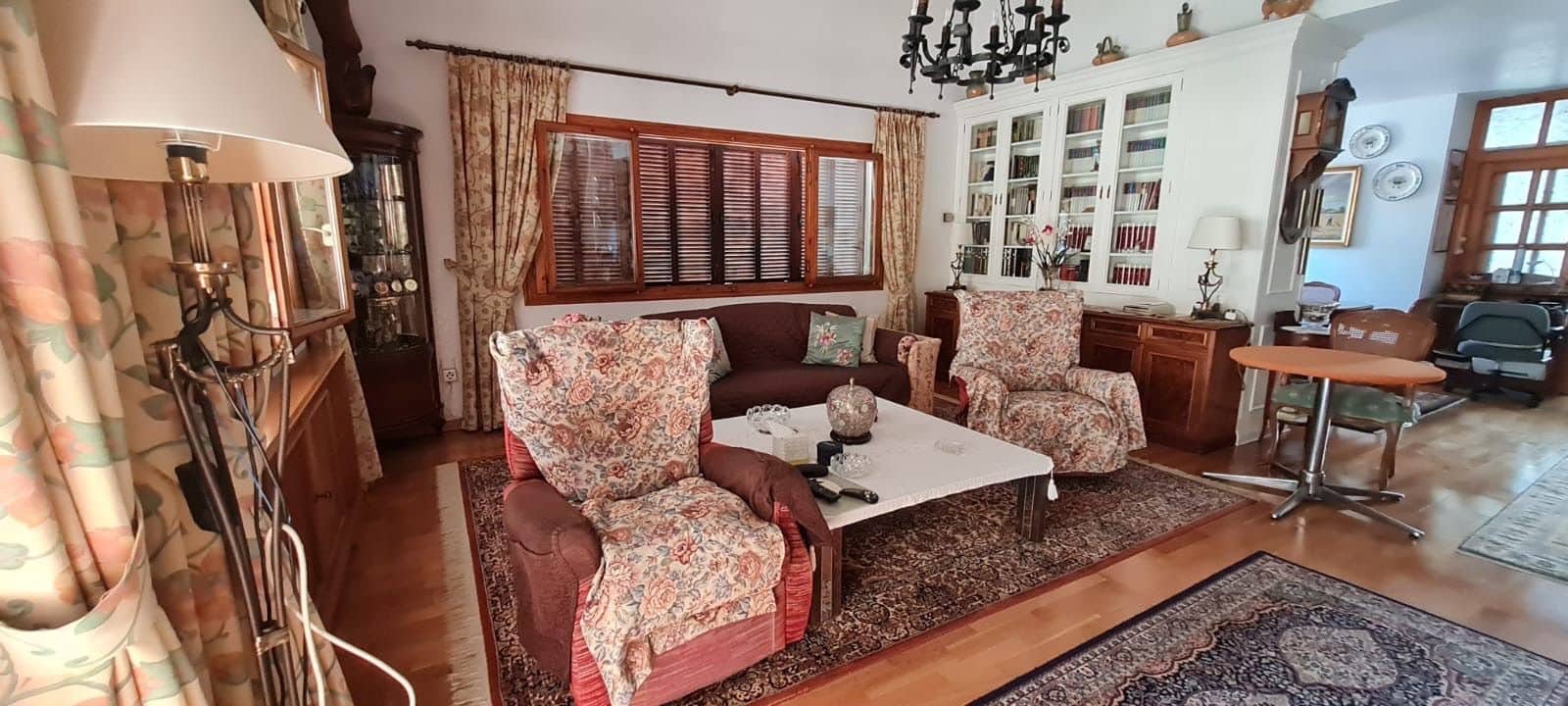 6 Zimmer Villa zu verkaufen in Benidorm mit Pool Garage - 745.000 € (Ref: 9458602)