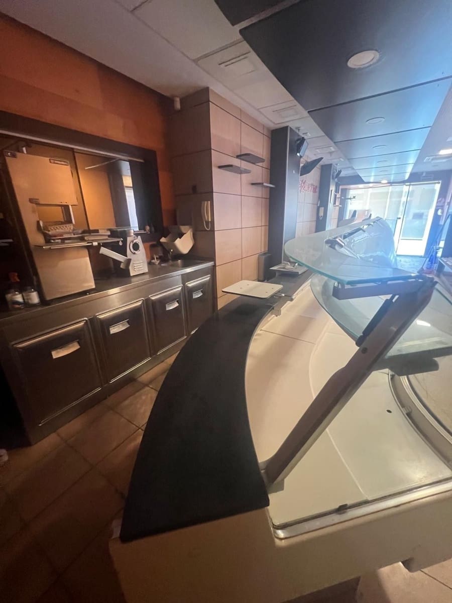 Komercyjne na sprzedaż w Benidorm - 350 000 € (Ref: 9458604)