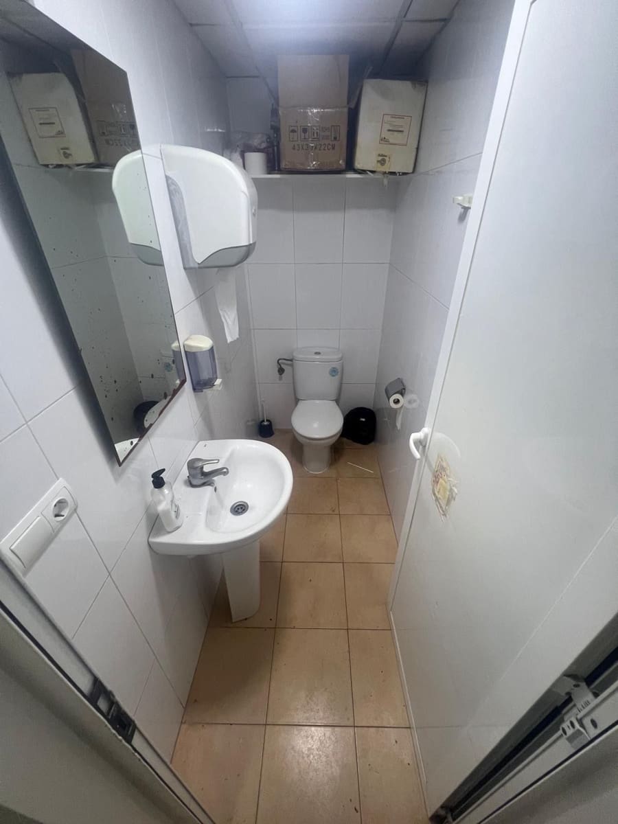 Komercyjne na sprzedaż w Benidorm - 350 000 € (Ref: 9458604)