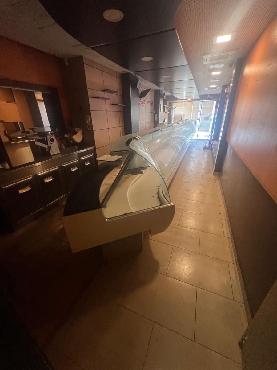 Komercyjne na sprzedaż w Benidorm - 350 000 € (Ref: 9458604)