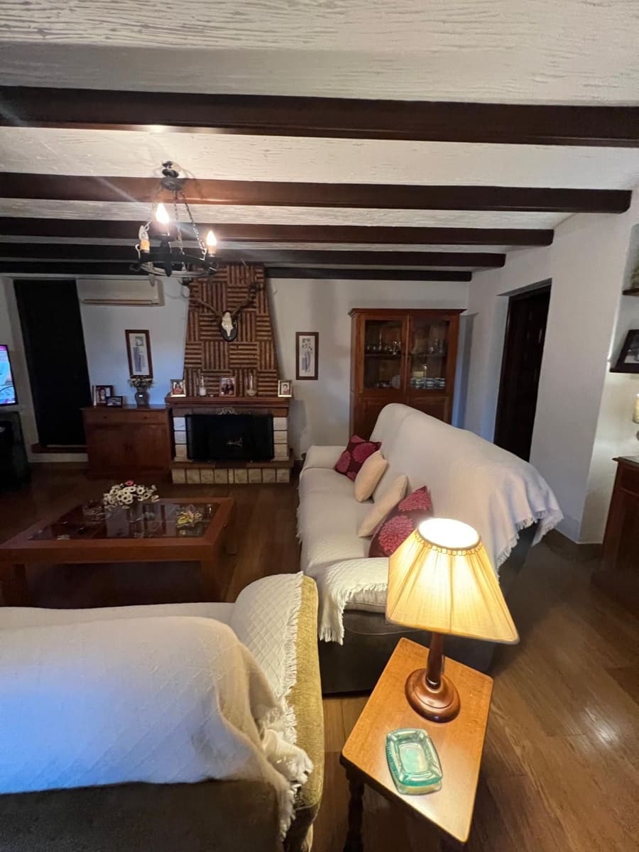 5 Zimmer Villa zu verkaufen in La Nucia mit Garage - 860.000 € (Ref: 9458606)