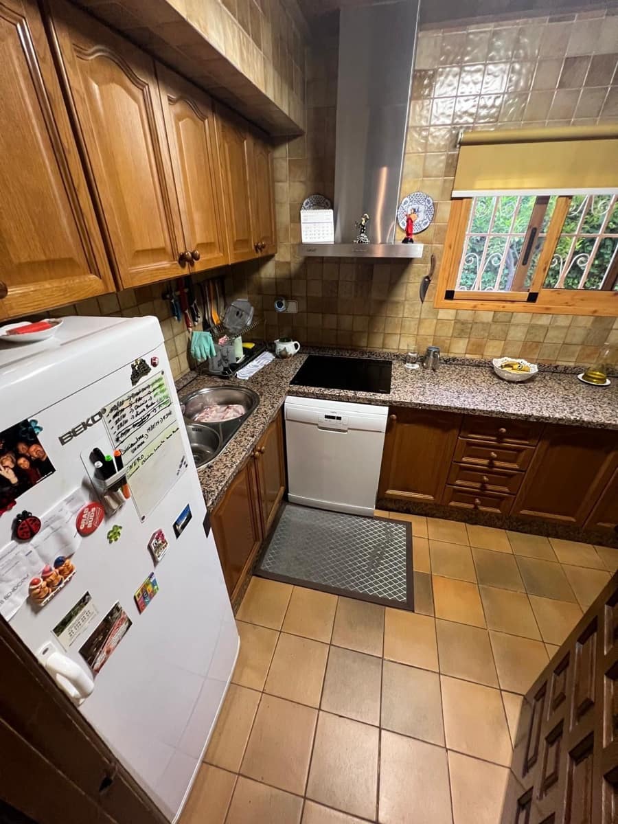 5 Zimmer Villa zu verkaufen in La Nucia mit Garage - 860.000 € (Ref: 9458606)