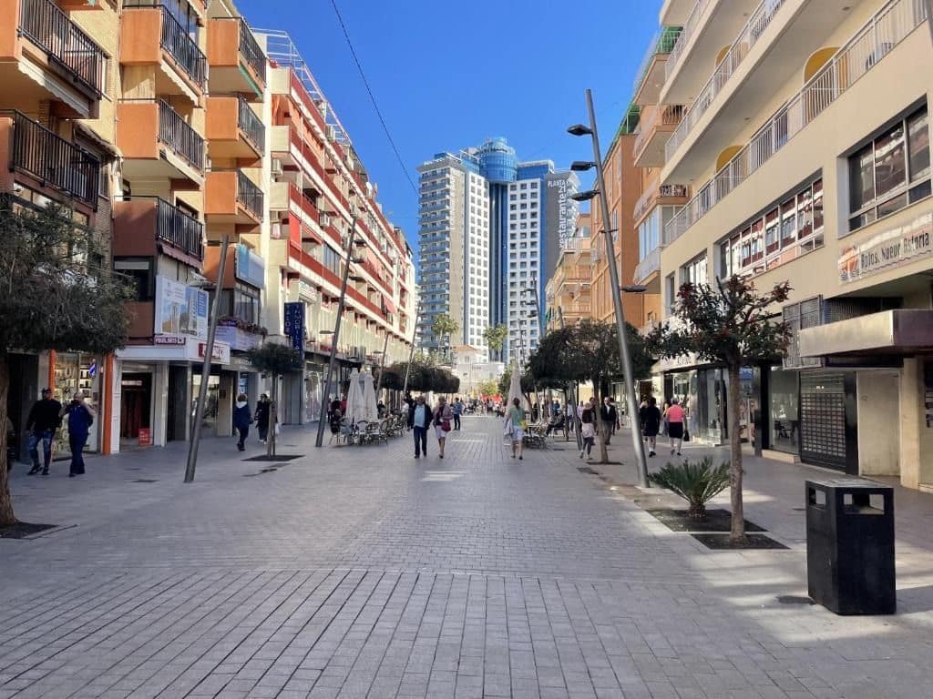 Local Comercial en Benidorm en alquiler - 6.500 € (Ref: 9458609)