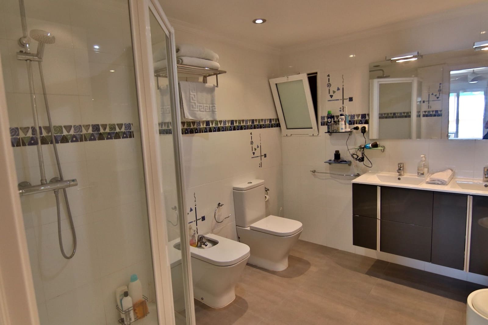 3 slaapkamer Appartement te koop in Benidorm met garage - € 595.000 (Ref: 9458619)