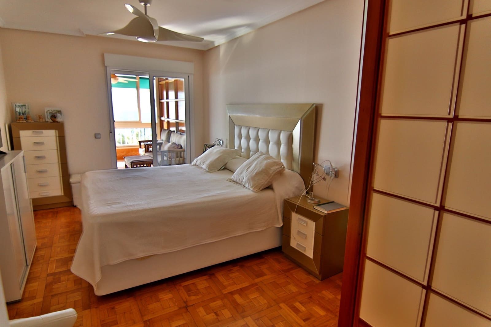 3 slaapkamer Appartement te koop in Benidorm met garage - € 595.000 (Ref: 9458619)