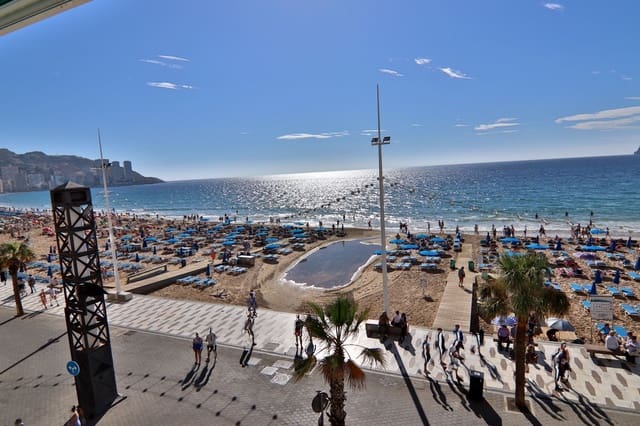 3 slaapkamer Appartement te koop in Benidorm met garage - € 595.000 (Ref: 9458619)