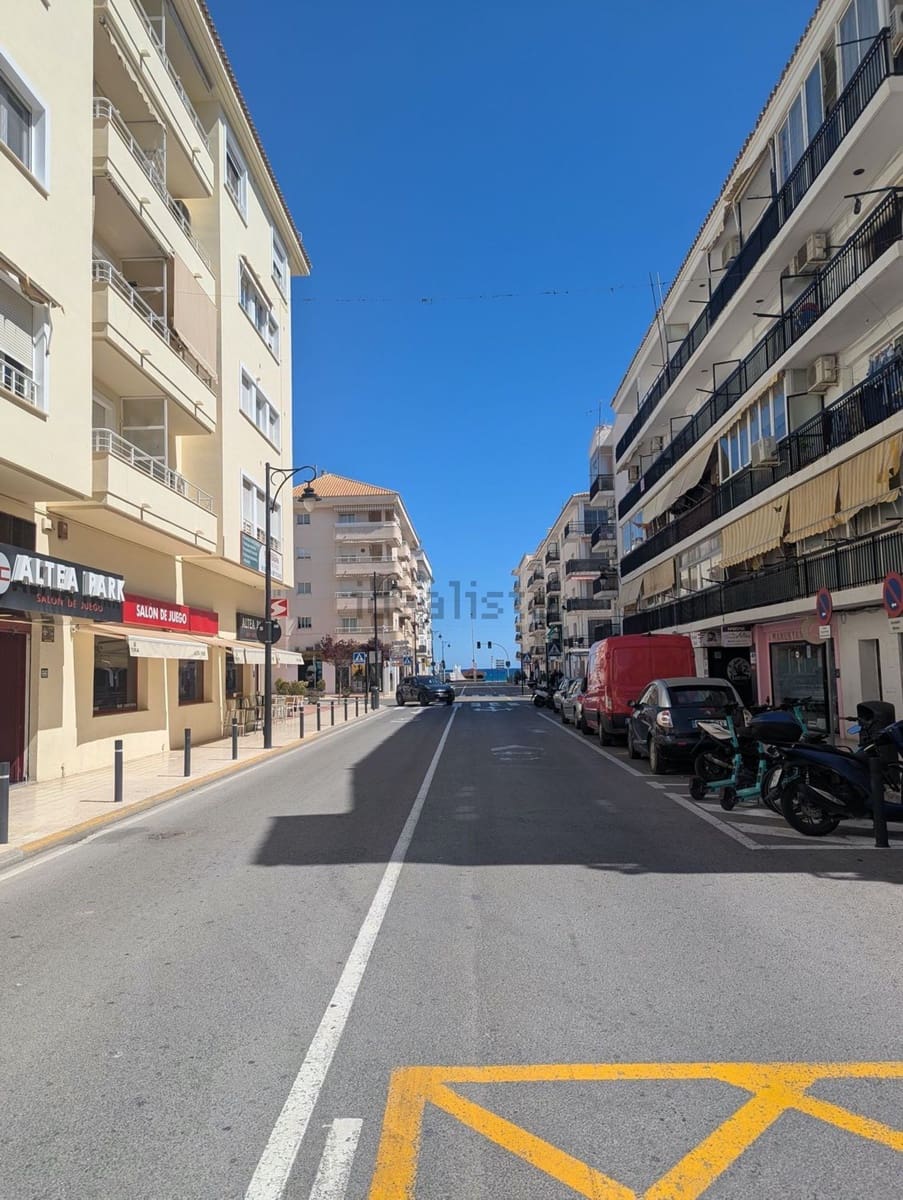 Commercial for rent in Altea - € 2,000 (Ref: 9465152)