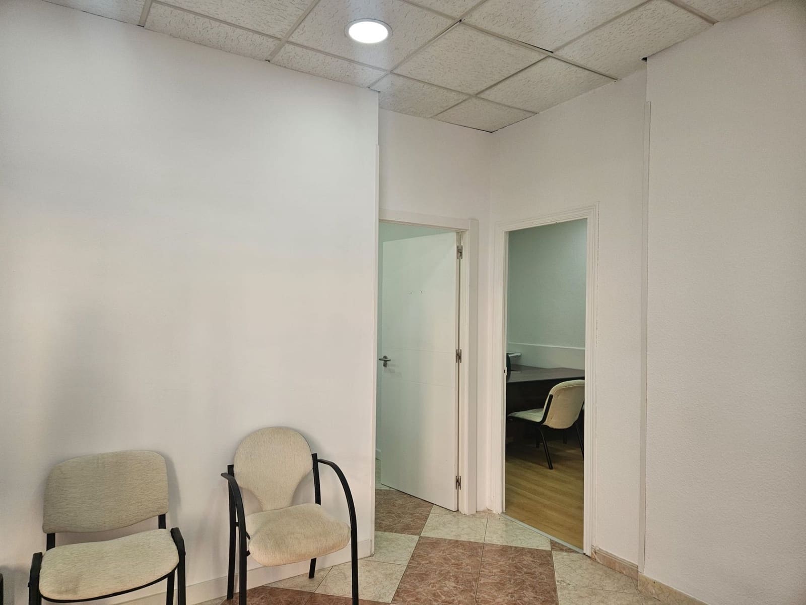 Commercieel te huur in Benidorm - € 1.100 (Ref: 9501831)