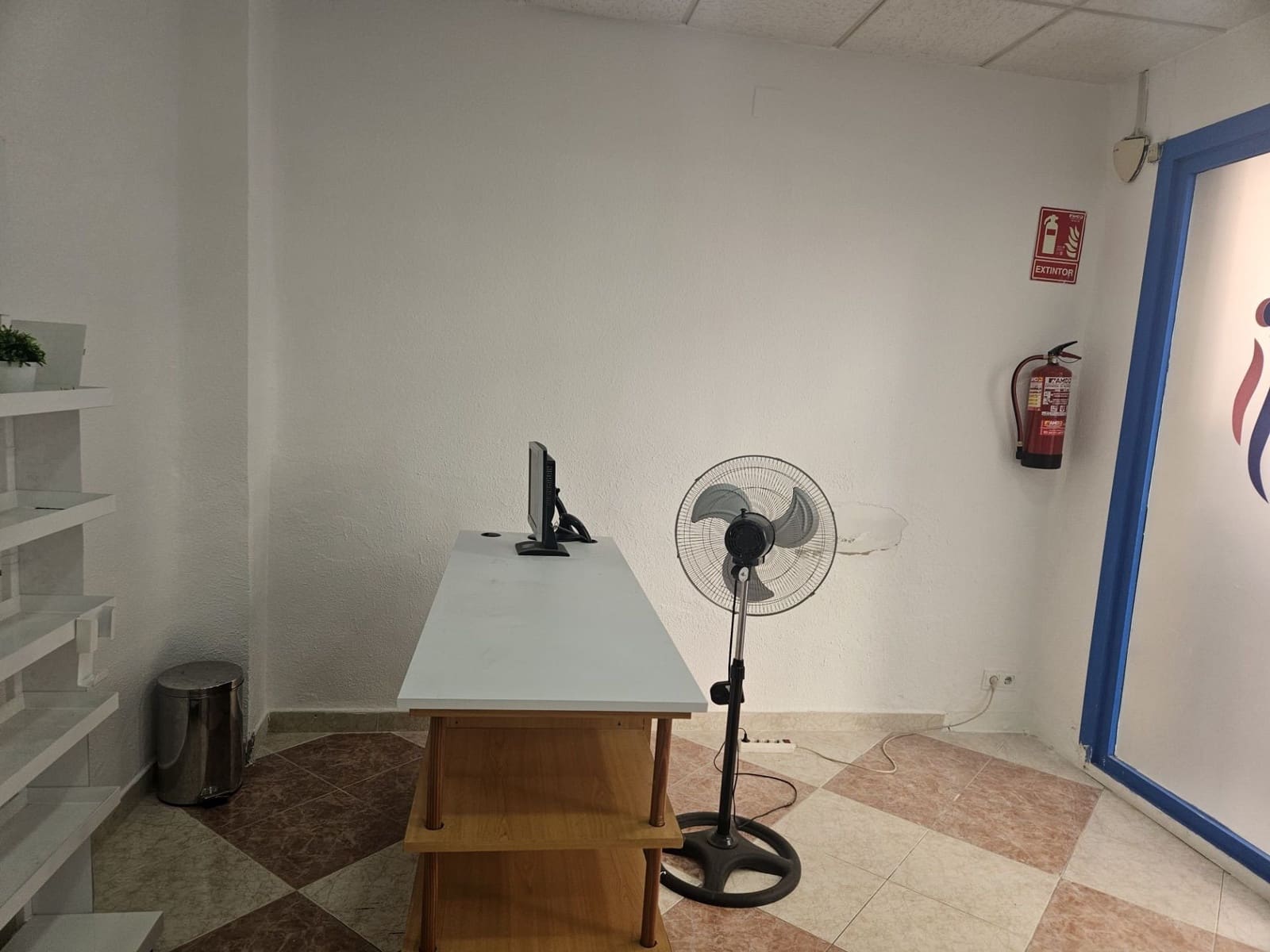 Commercieel te huur in Benidorm - € 1.100 (Ref: 9501831)